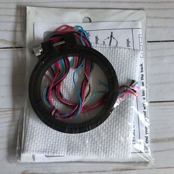 Dimensions counted cross stitch kit kids craft kit New Complete dog dish puppy - Picture 2 of 3